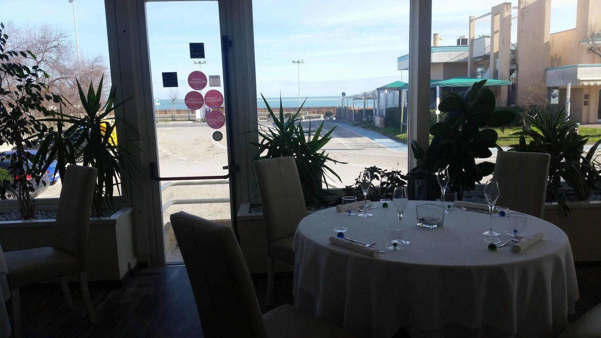 Hotel Elisabeth Due Fano Exteriör bild